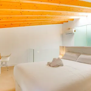 Duplex - With Garage Apartamento